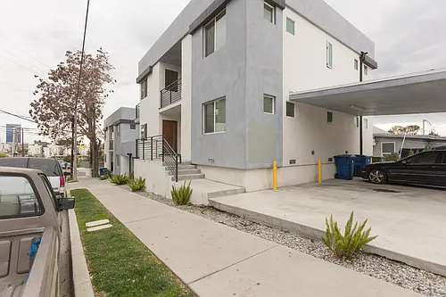 307 N Douglas St #307 Photo 1