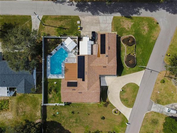 123 Lakeview Dr, Auburndale, FL 33823