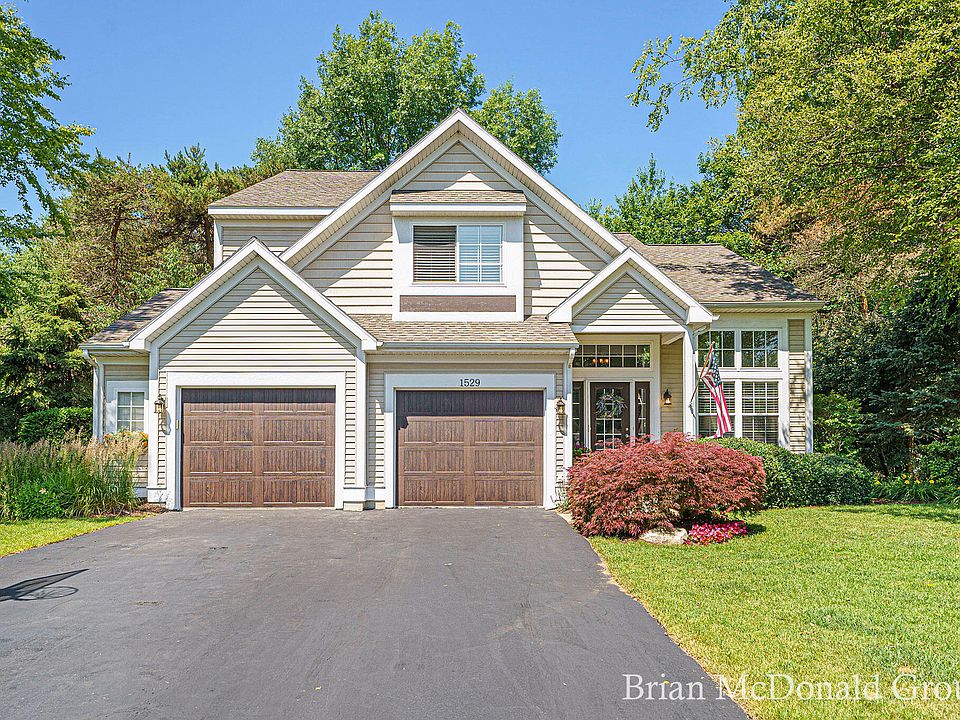 1st image of 1529 Stillwater Dr