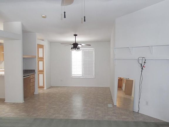 4th image of 2689 E Philip Cir