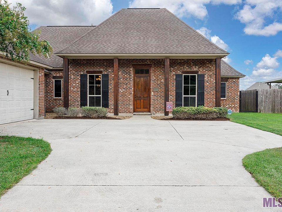 1st image of 39103 Driftwood Lake Dr