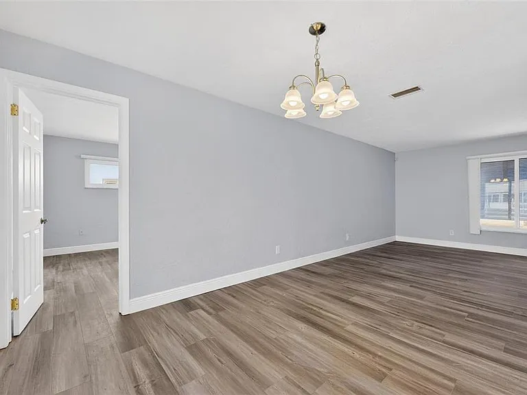 6305 Cottonwood Ln — Photo 29