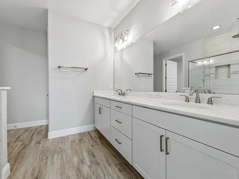 8134 Loren Cove Dr — Photo 14