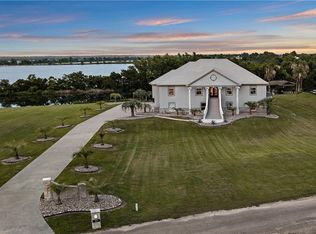 479 S Chenier Dr, Madisonville, LA 70447