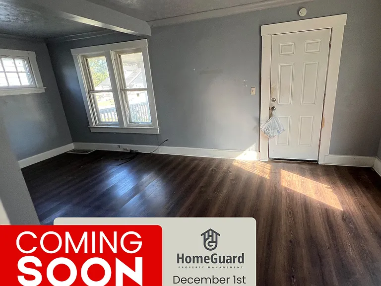 12714 Farringdon Ave — Photo 2