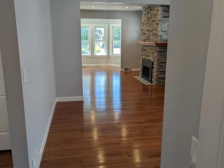 96 Delham Ave #LOWER — Photo 4