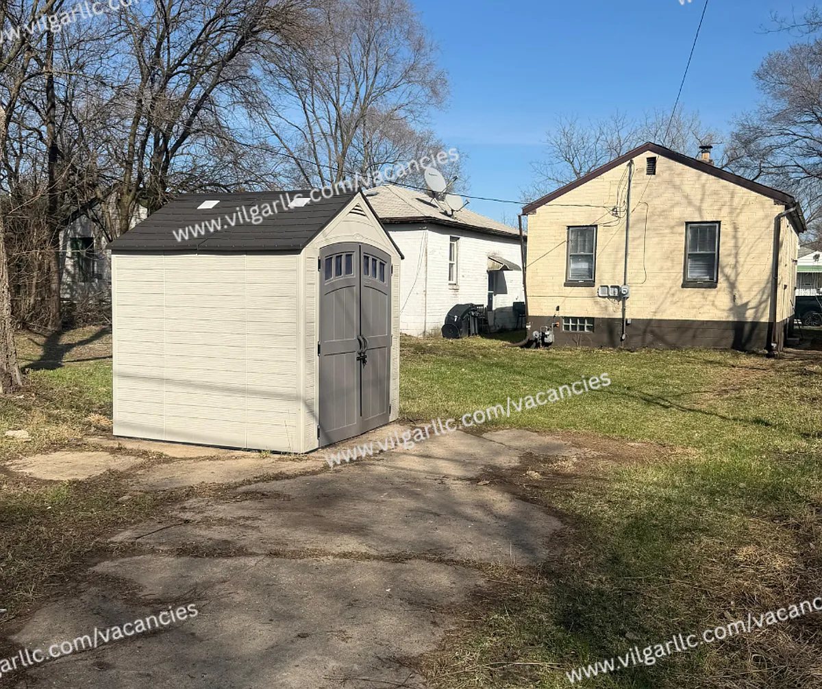 Building Photo - 2476 Pennsylvania St