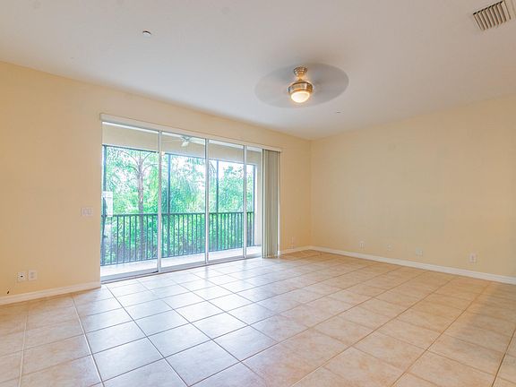 5th image of 1151 Venetian Harbor Dr NE