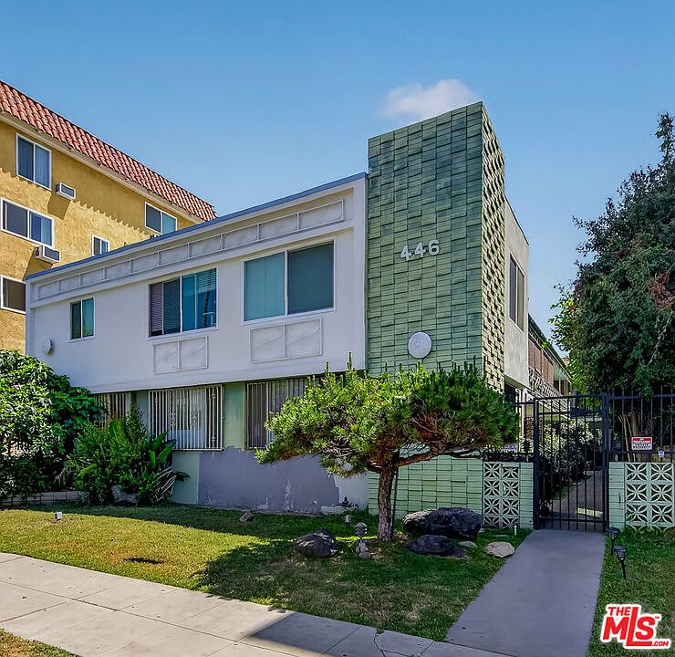 1st image of 446 S Saint Andrews Pl APT 2