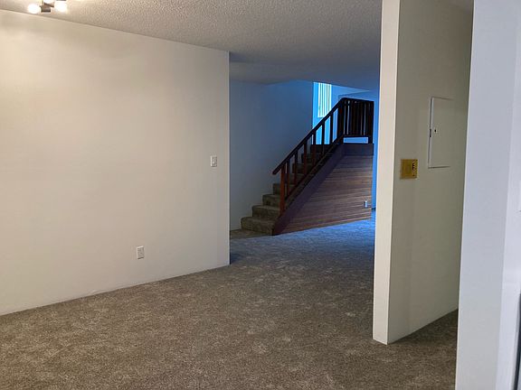 3rd image of 3563 Oak St #300