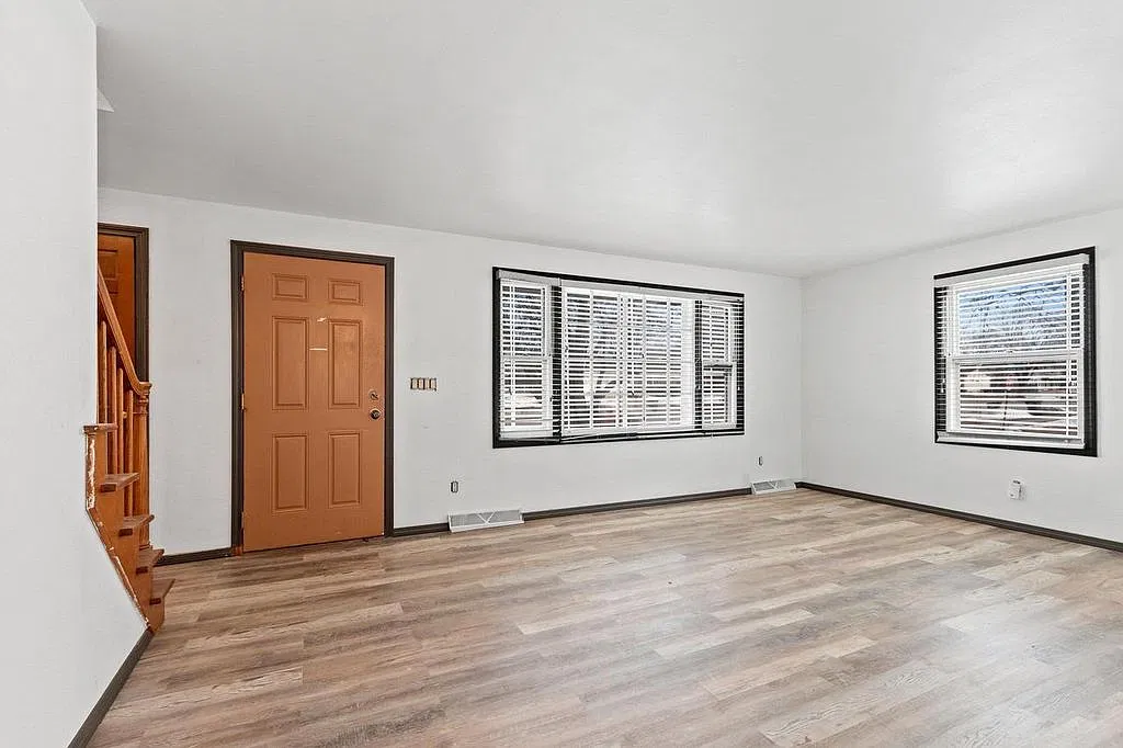 2 bed, 1.5 bath, 1600 sqft, $1,600 — Photo 4