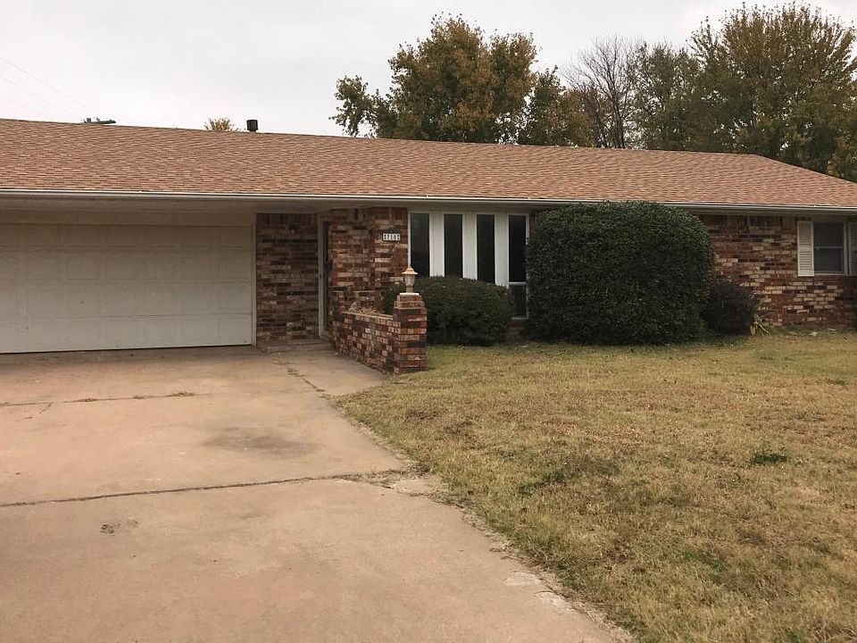 710 Chisholm Trl
