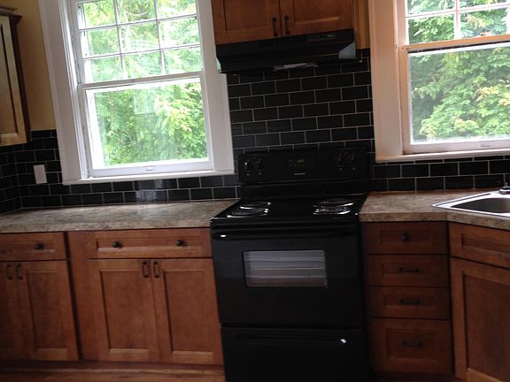 Kitchen with newer appliances