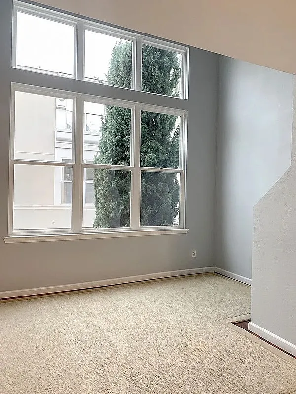 1 bed, 1.0 bath, 692 sqft, $2,500 — Photo 2