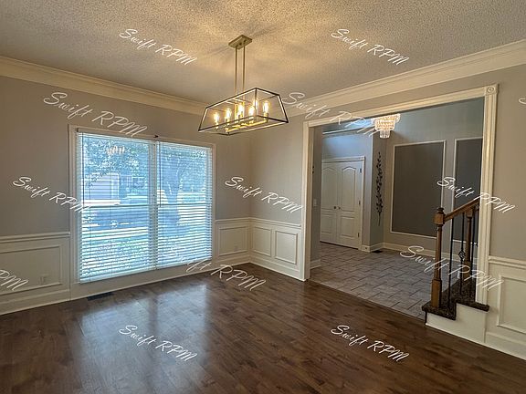 4th image of 9128 W 132nd Ter