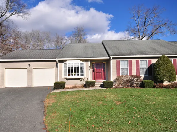 802 Bookbinder, Windsor, CT 06095