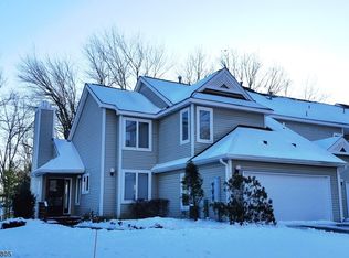 1 Preston King Trl, Oak Ridge, NJ 07438