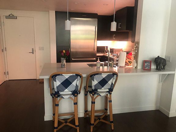 3rd image of 2655 Bush St APT 128