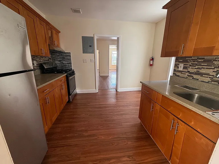215-13 Jamaica Ave #2 — Photo 7