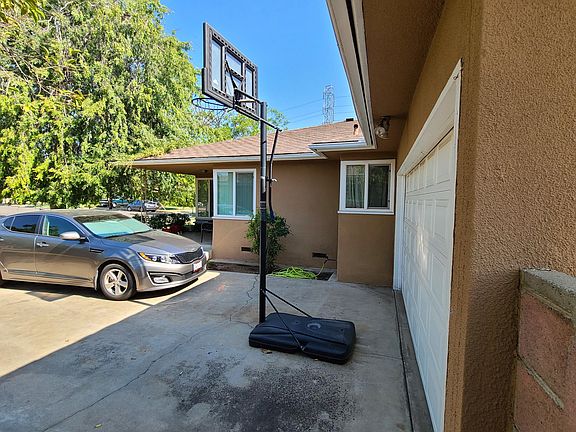 3rd image of 2828 N 11th St