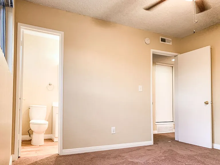 Grossmont Terrace Apartments — Photo 15