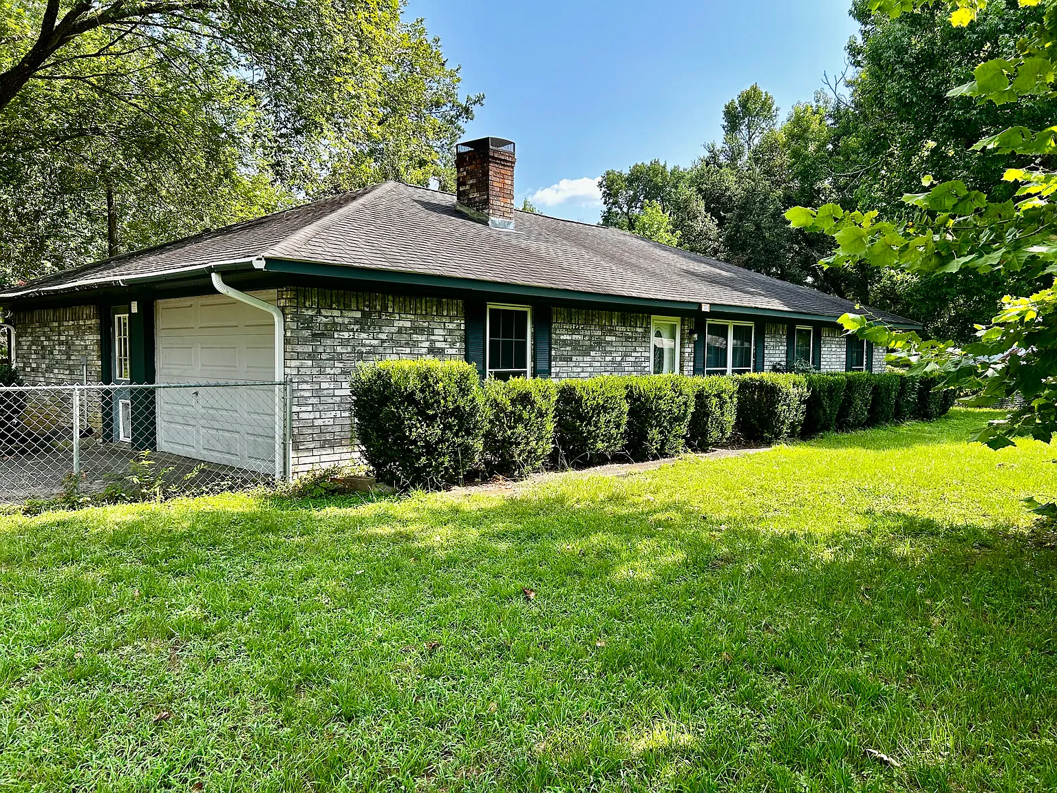 3 bed, 1426 sqft, $1,800 — Photo 3