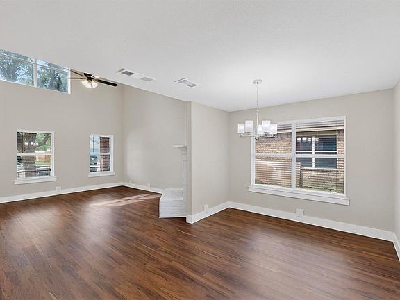 5th image of 204 Prentice Dr