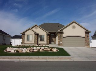 461 E 2100 S, Clearfield, UT 84015