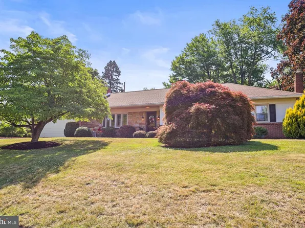 118 Shelbourne Dr, York, PA 17403