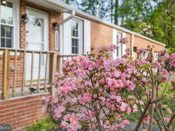17360 Tripoli Blvd, Dumfries, VA 22026