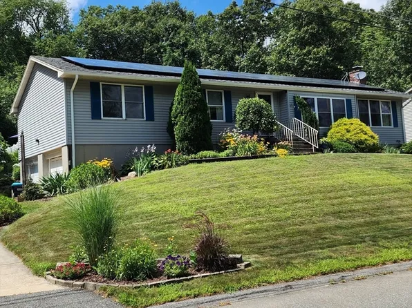 54 Lorna Dr, Auburn, MA 01501