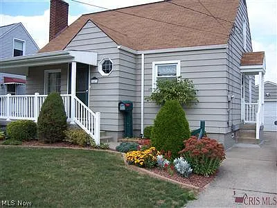 183 Wilson St photo 1