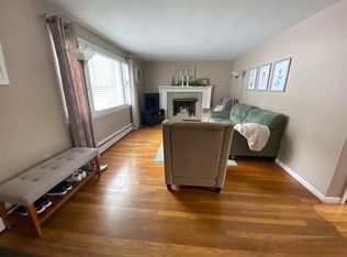 22 Sherwood Hill Dr, Holden, MA 01520