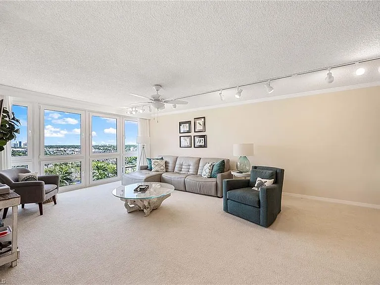 4031 Gulf Shore Blvd N #10C — Photo 13