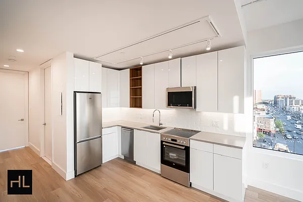 Rented by Highline Residential | media 32