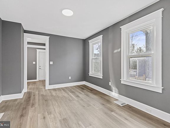 4th image of 5613 Plymouth Rd