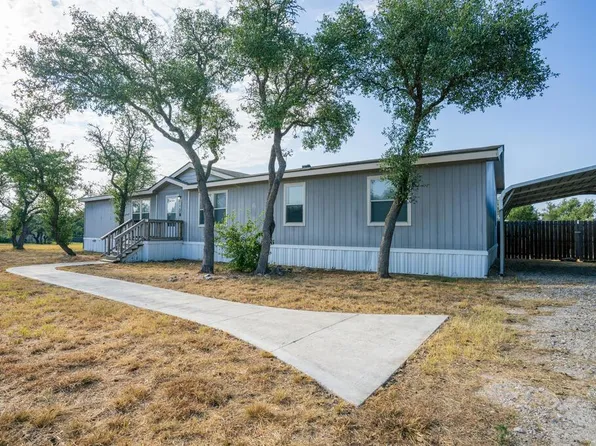198 Dian Dr, Harper, TX 78631
