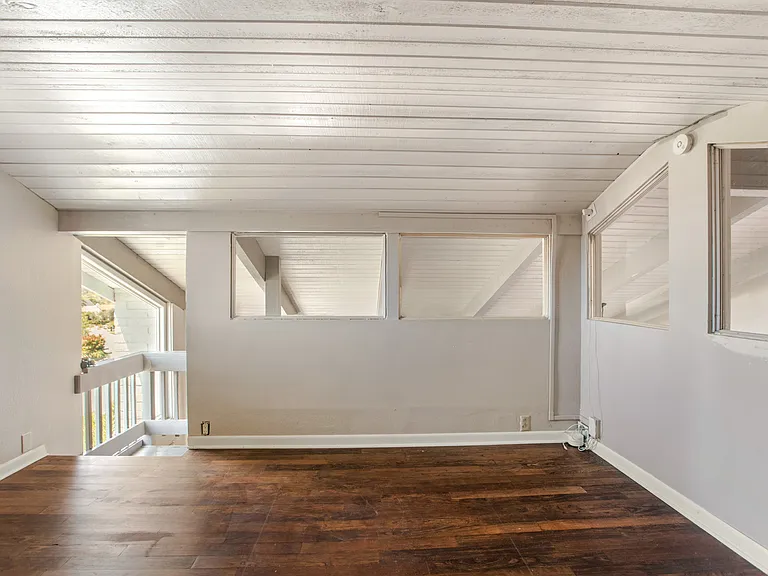17175 Tam O Shanter Dr — Photo 24