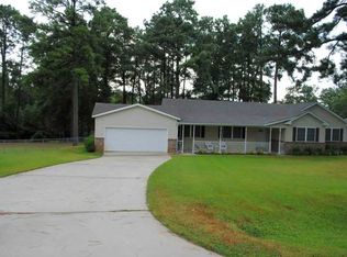 460 W Lakeshore Dr, Benton, LA 71006