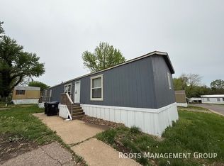3637 SE 6th St LOT D4, Topeka, KS 66607