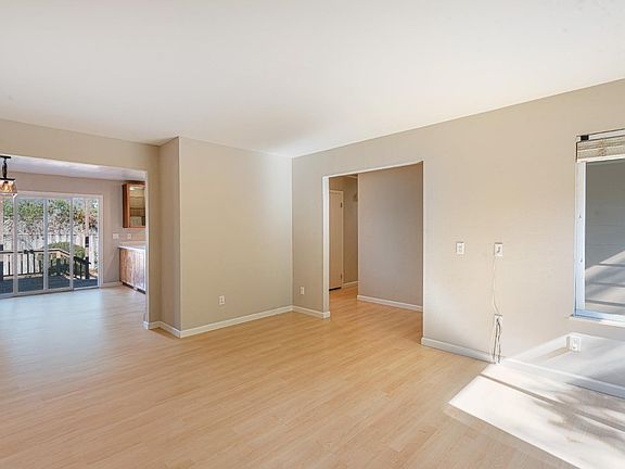 4th image of 2711 Wawona Court