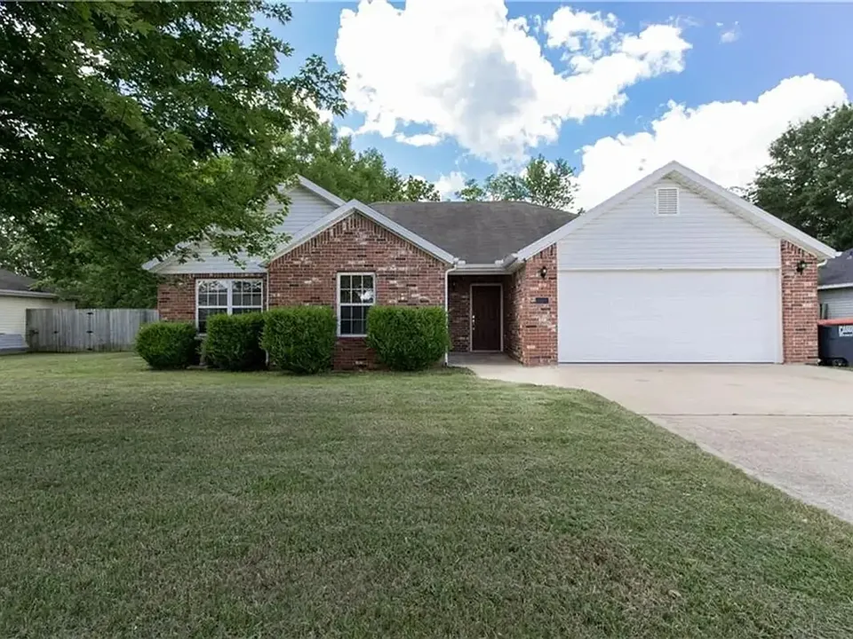 1256 Fox Run Ln