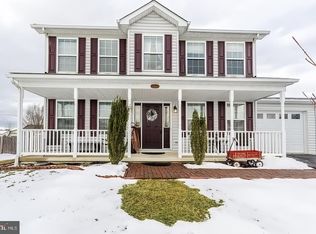 215 Fenimore Dr, Inwood, WV 25428
