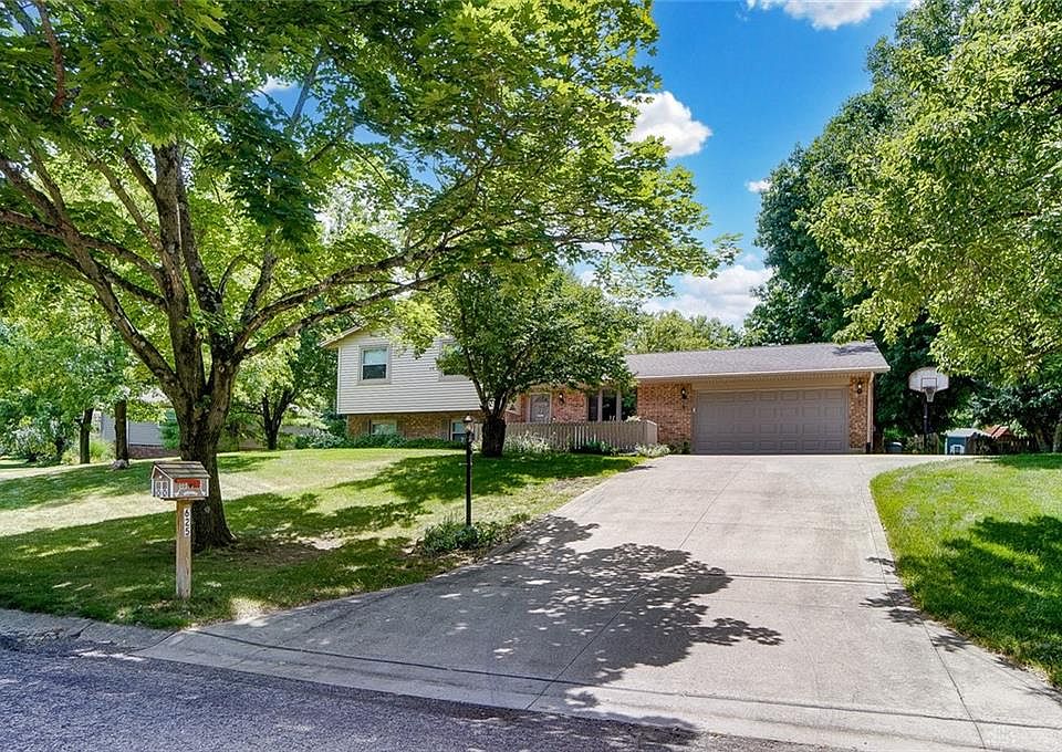 1st image of 625 Riverwood Dr