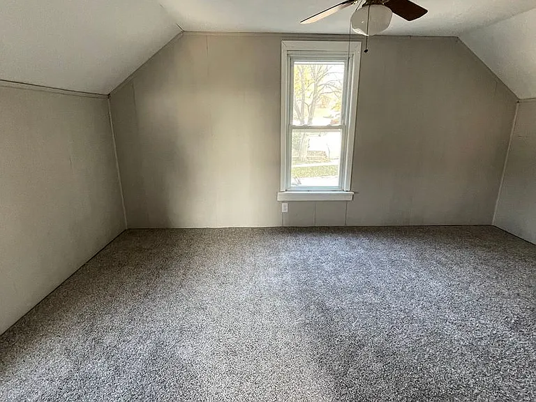 520 Jefferson St — Photo 7