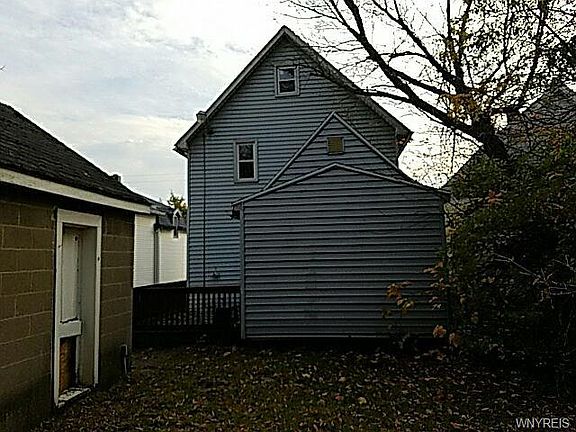 3rd image of 69 Sawyer Ave
