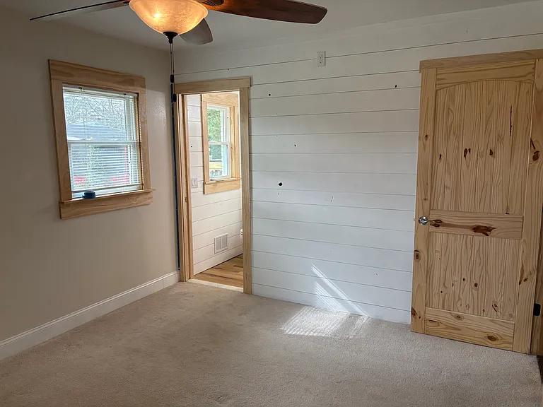305 W Lane St — Photo 25