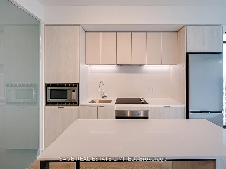 86 Dundas St E #1601 — Photo 10