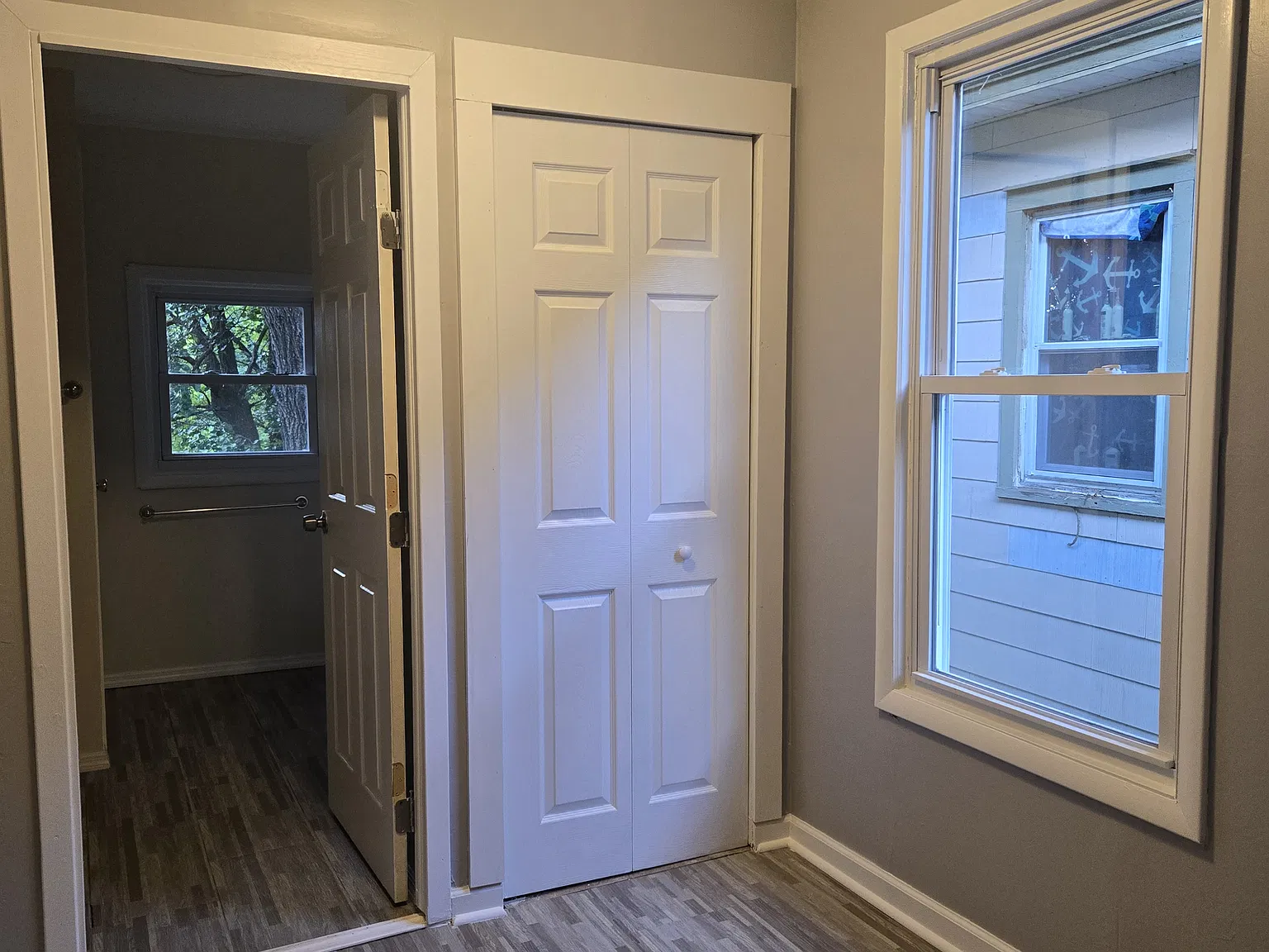 3 bed, 1107 sqft, $2,245 — Photo 2