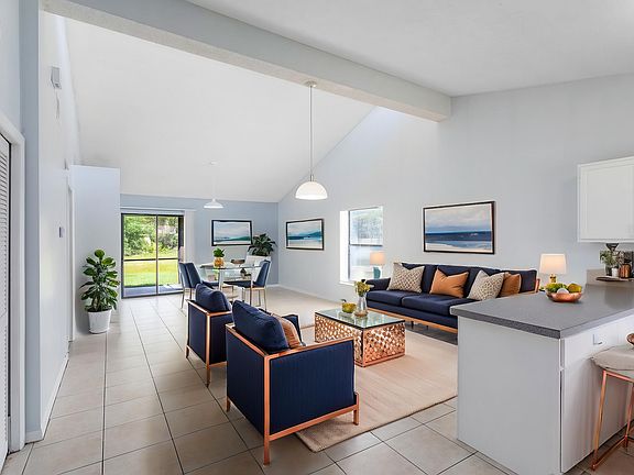 3rd image of 372 Cocoa Ct #372